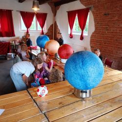 Kosmos i my - Masztalarnia cz. 2 - 22.08.2024
