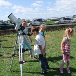 Obserwacje astronomiczne podczas festynu szkolnego w Nowej Wsi - 18.06.2017